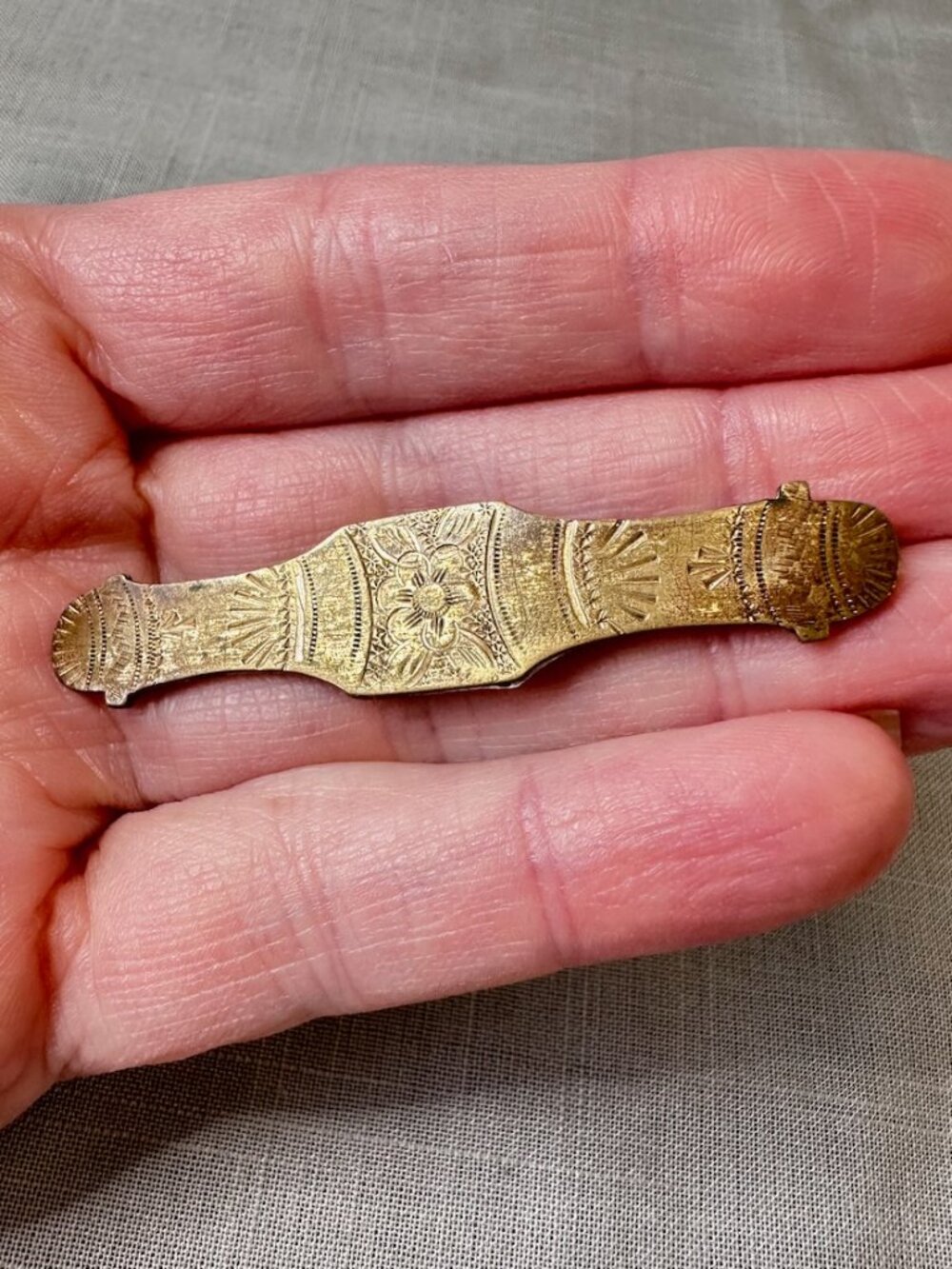 Antique Victorian Gold Bar Brooch with Floral Etchings